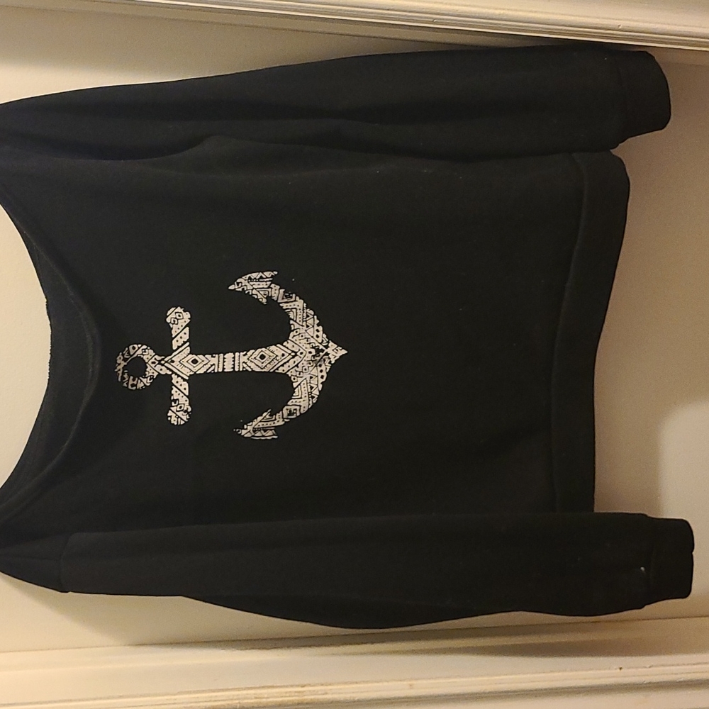 Off the shoulder long sleeve